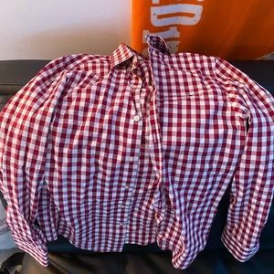 Boys Vineyard vines dress shirt